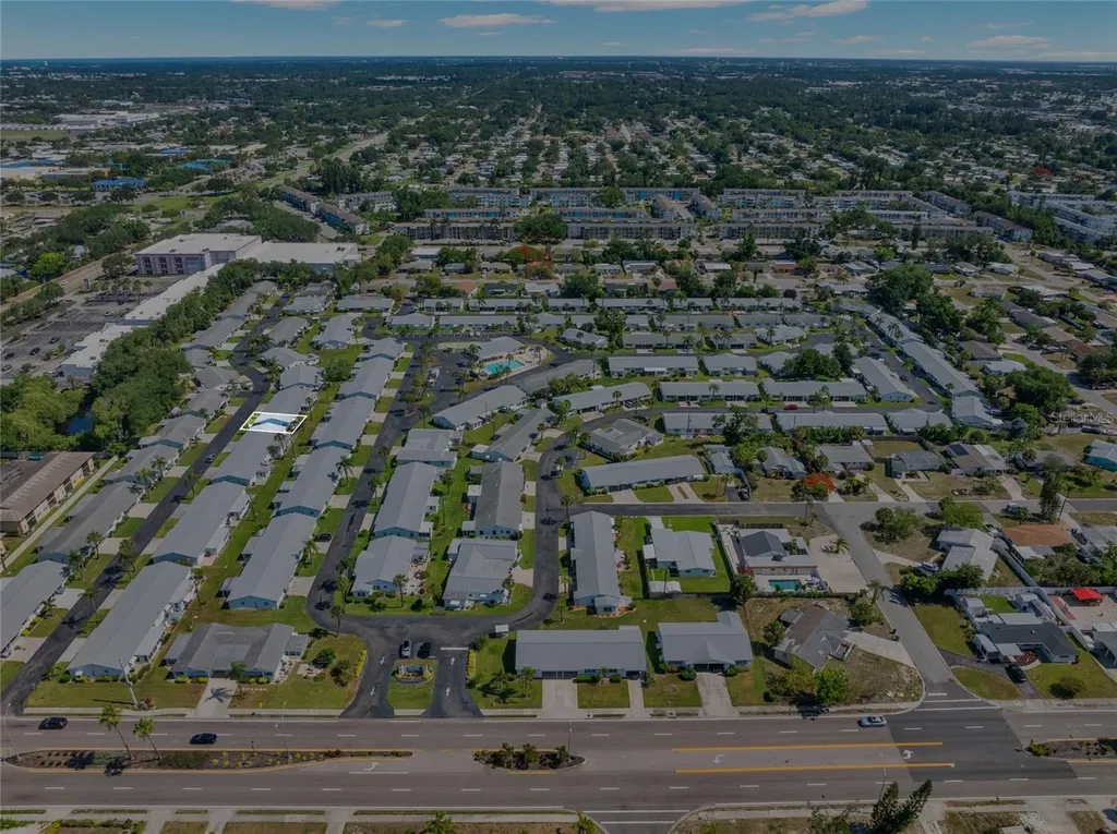 5996 Hibiscus Drive Bradenton FL 34207