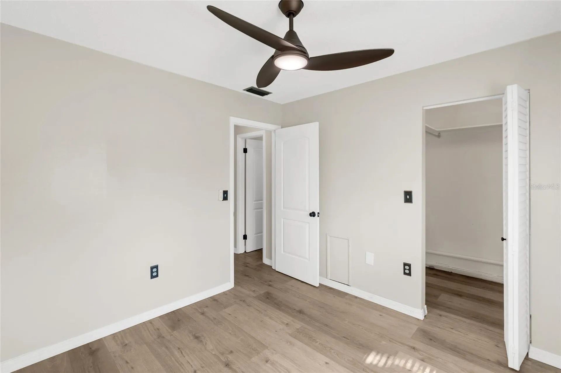 5996 Hibiscus Drive Bradenton FL 34207
