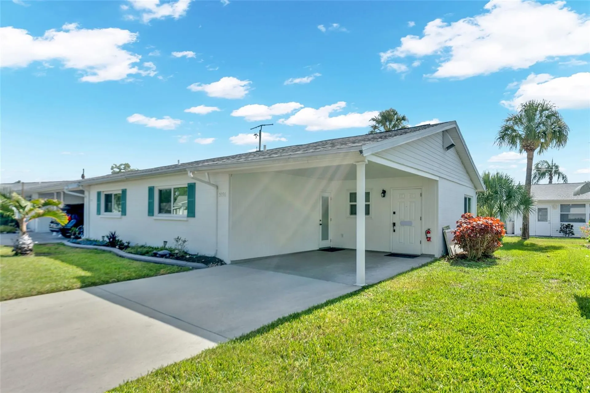 5996 Hibiscus Drive Bradenton FL 34207