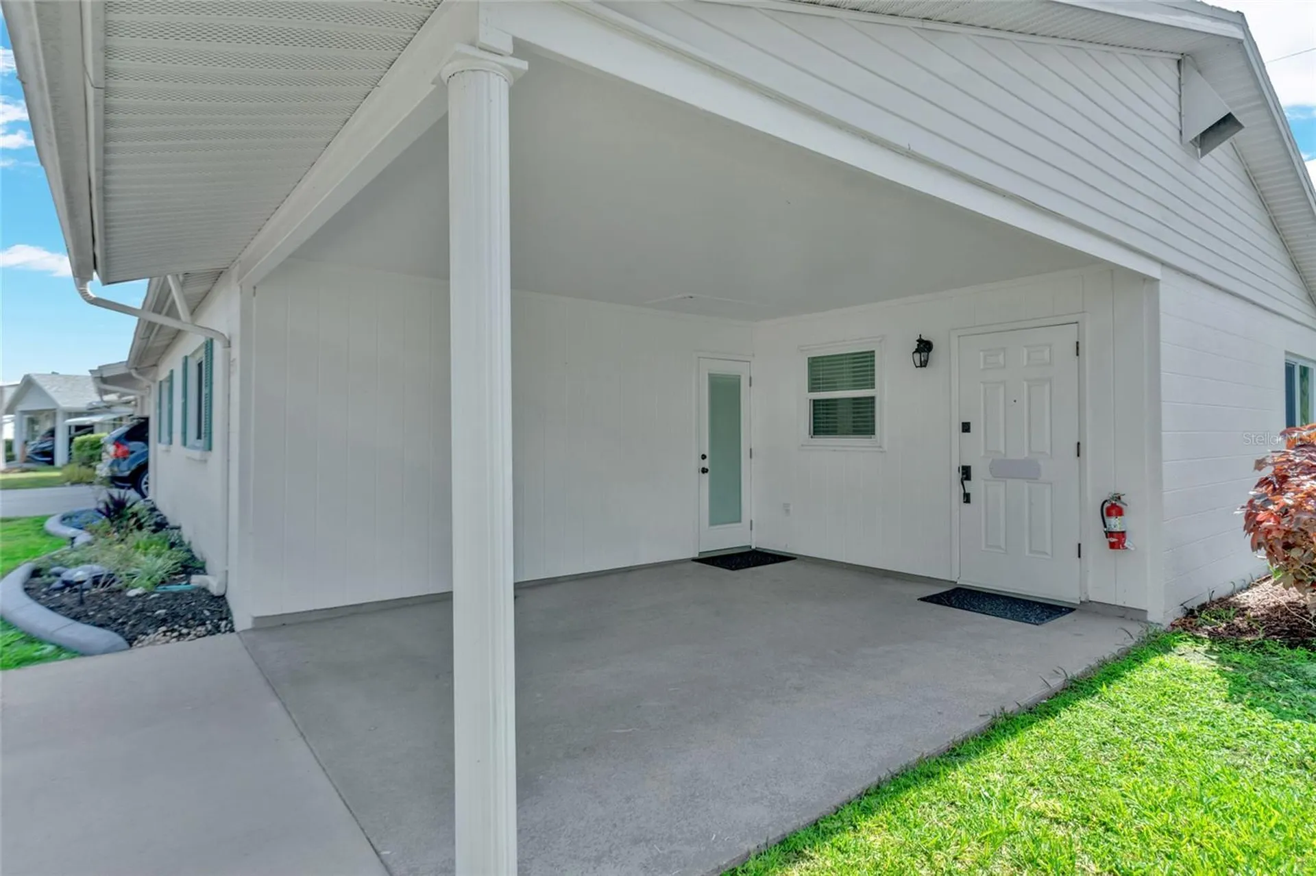 5996 Hibiscus Drive Bradenton FL 34207
