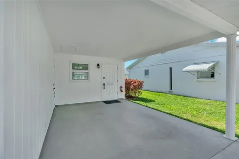 5996 Hibiscus Drive Bradenton FL 34207