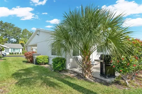 5996 Hibiscus Drive Bradenton FL 34207