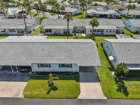 5996 Hibiscus Drive Bradenton FL 34207
