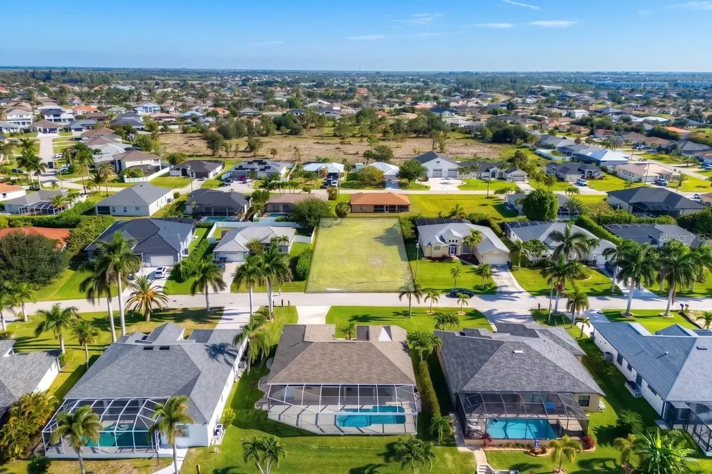 2535 SW 30th Street Cape Coral FL 33914
