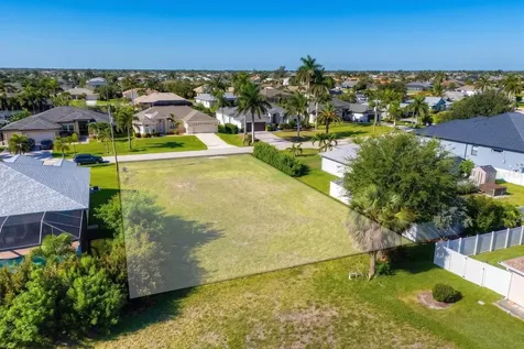 2535 SW 30th Street Cape Coral FL 33914