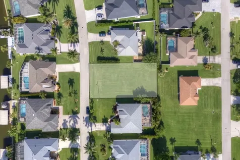 2535 SW 30th Street Cape Coral FL 33914