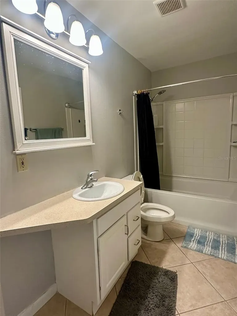 5137 Picadilly Circus Court Orlando FL 32839