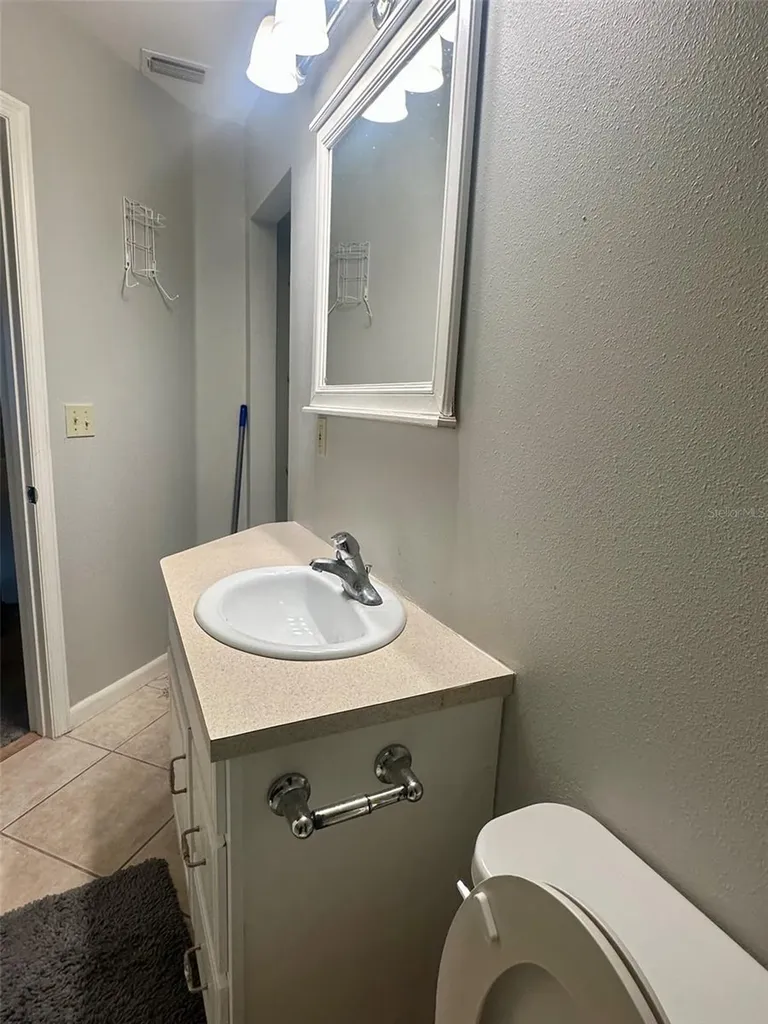 5137 Picadilly Circus Court Orlando FL 32839