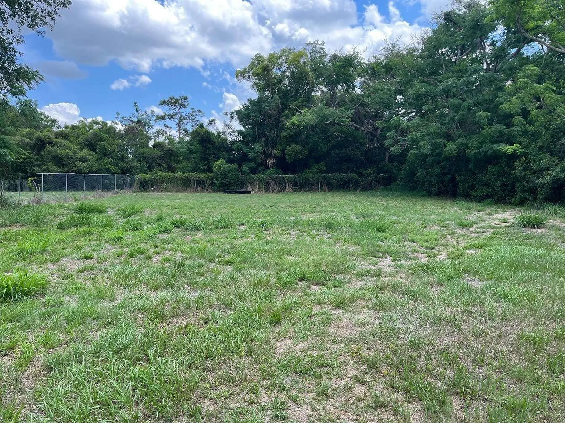 1662 N Dean Road Orlando FL 32825