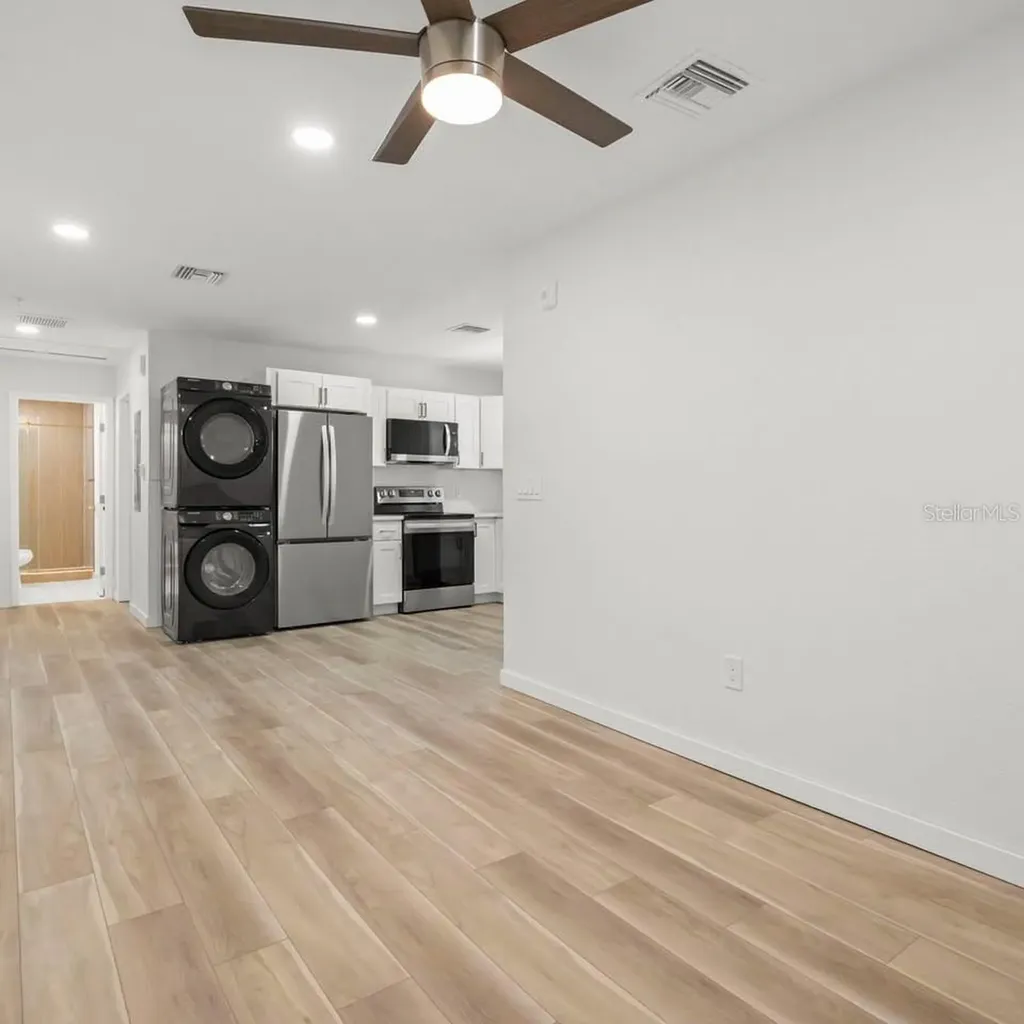 3107 16th Street N St Petersburg FL 33704