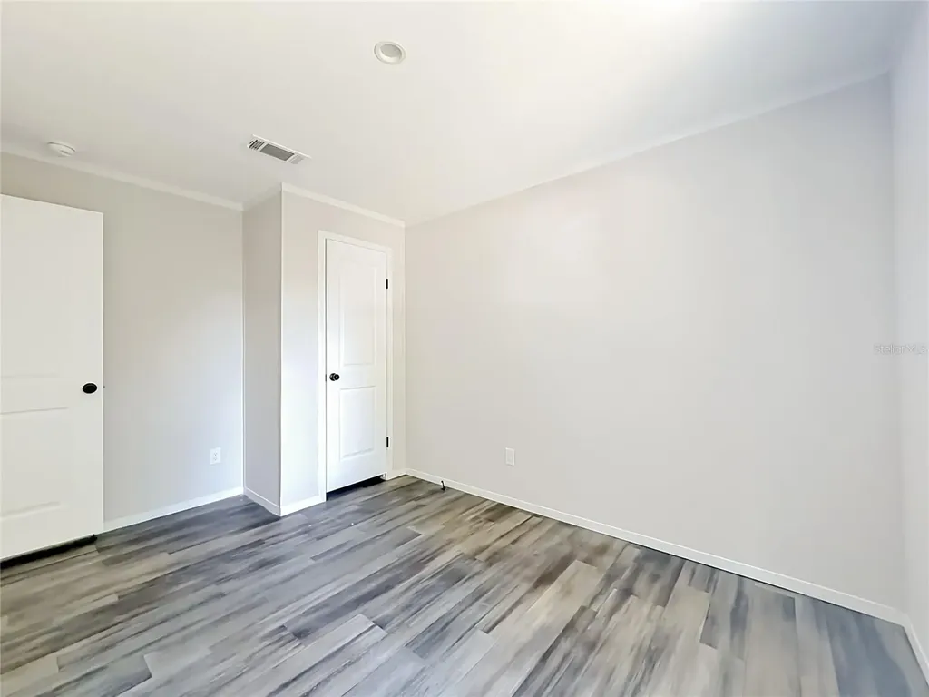 8002 Mobilaire Drive Orlando FL 32822