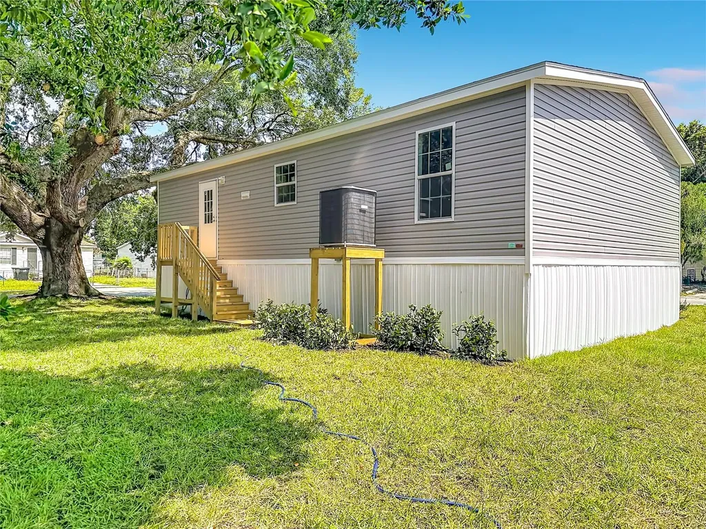 8002 Mobilaire Drive Orlando FL 32822