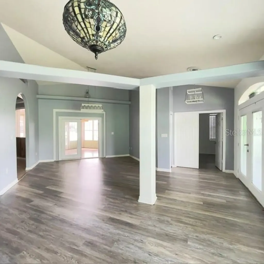259 Norwalk Circle Eagle Lake FL 33839