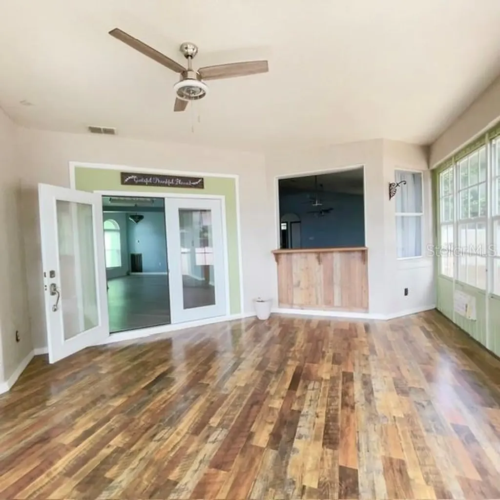 259 Norwalk Circle Eagle Lake FL 33839