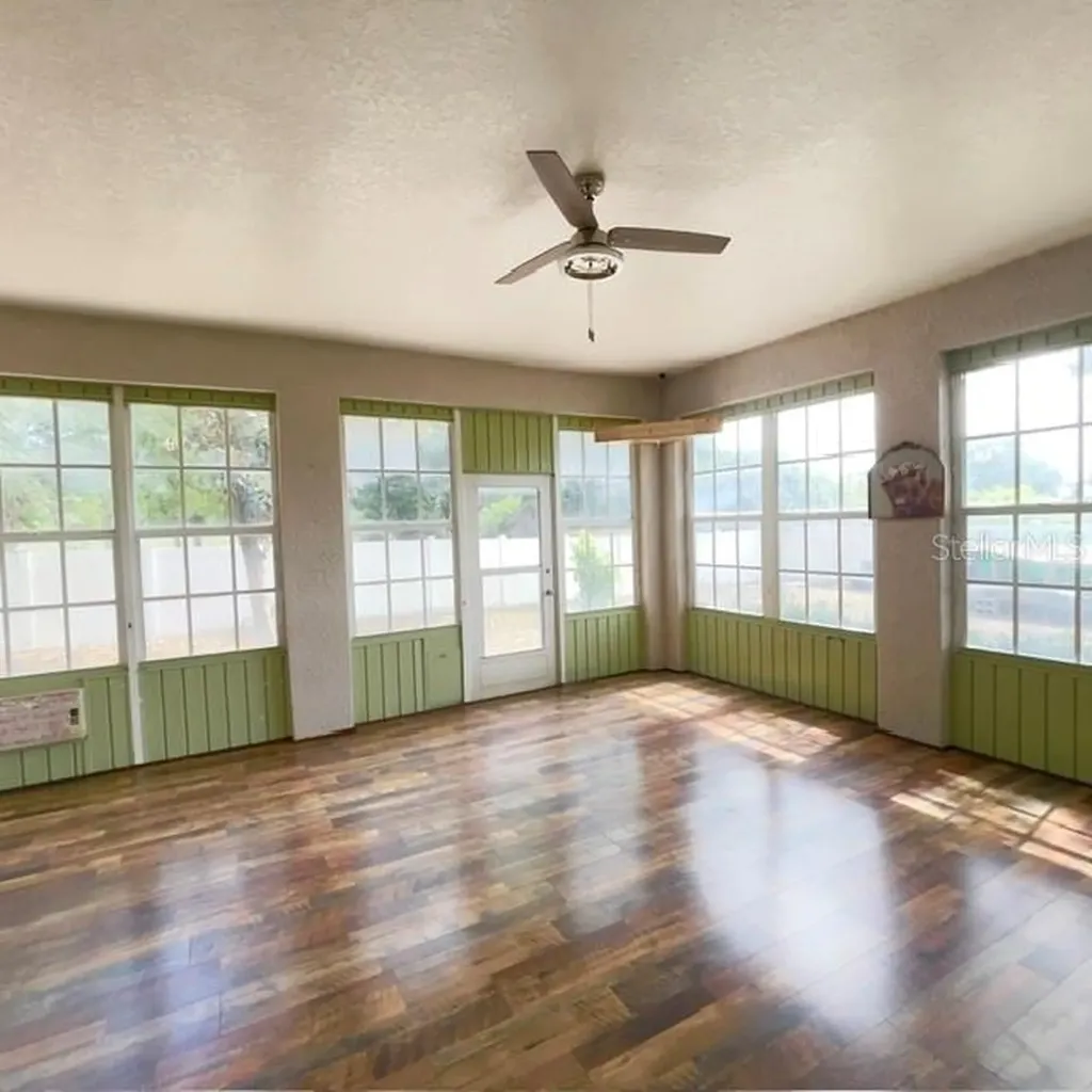 259 Norwalk Circle Eagle Lake FL 33839