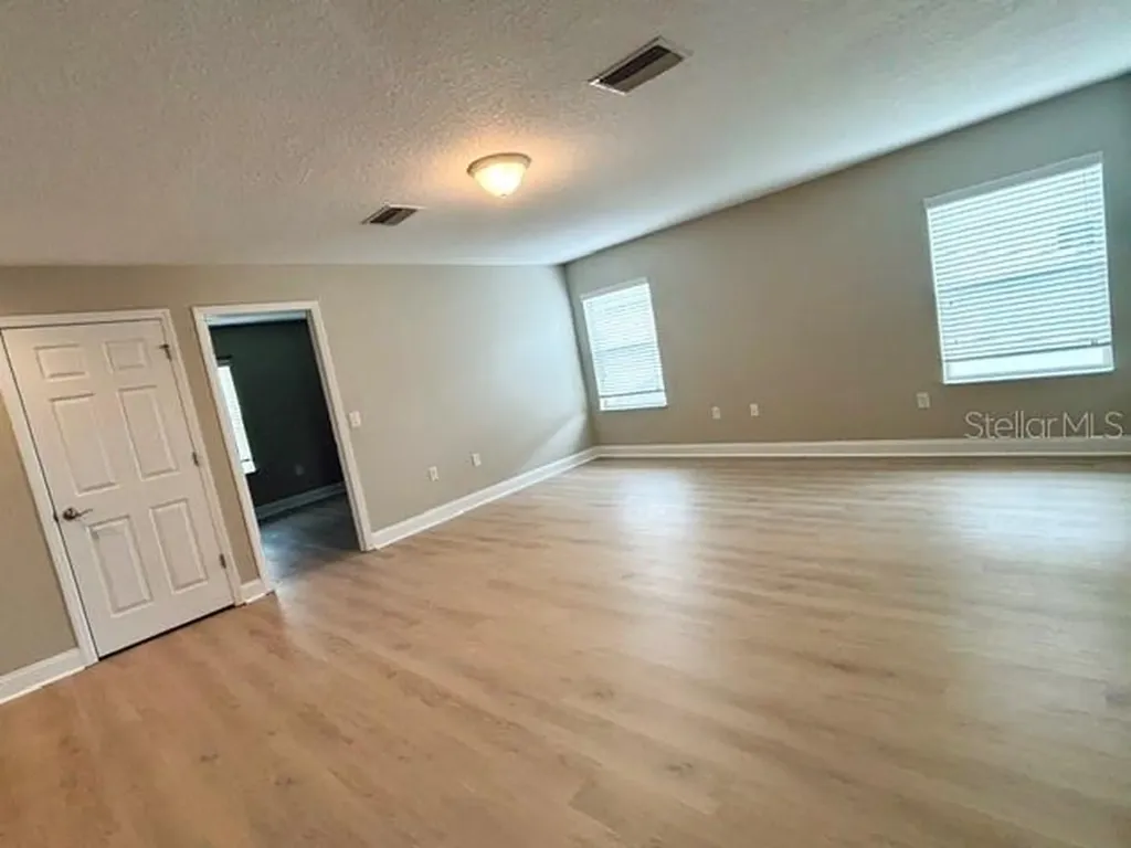 20127 Oakflower Avenue Tampa FL 33647