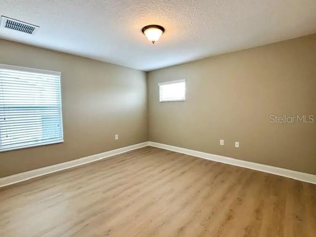 20127 Oakflower Avenue Tampa FL 33647