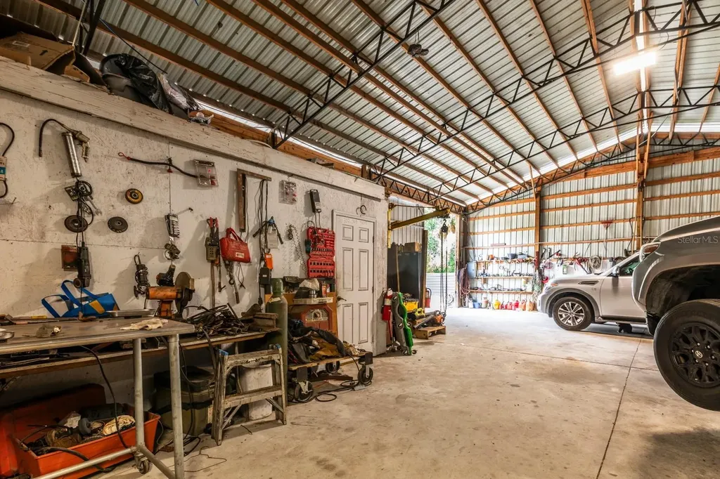 20024 State Road 44 Eustis FL 32736