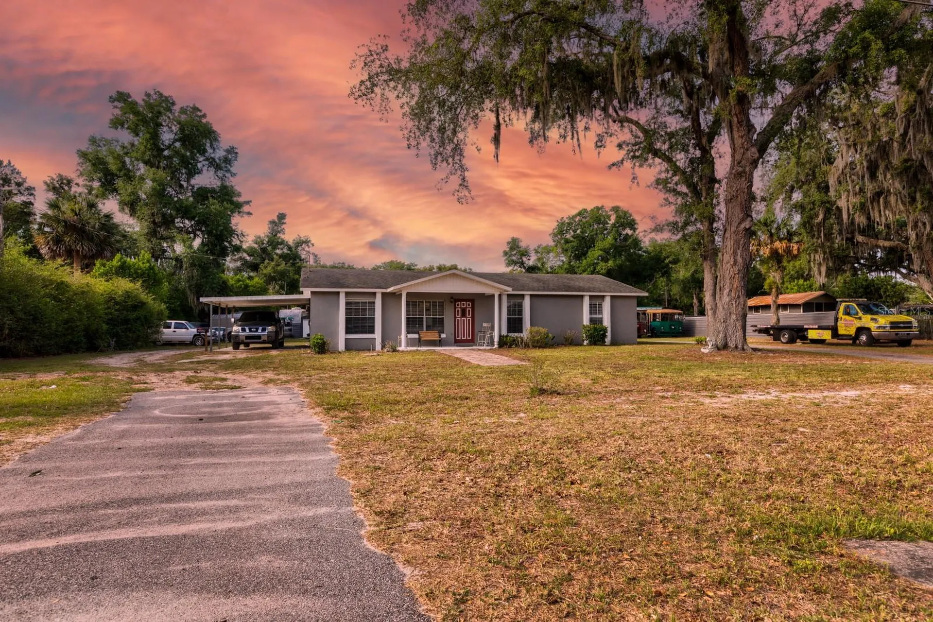 20024 State Road 44 Eustis FL 32736