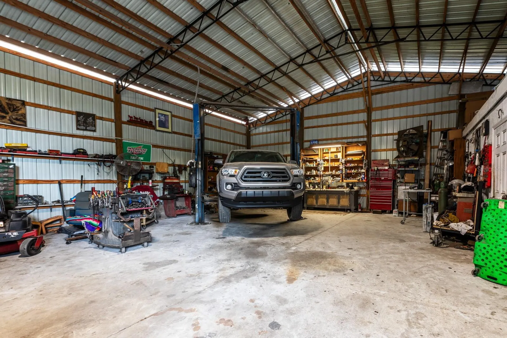 20024 State Road 44 Eustis FL 32736