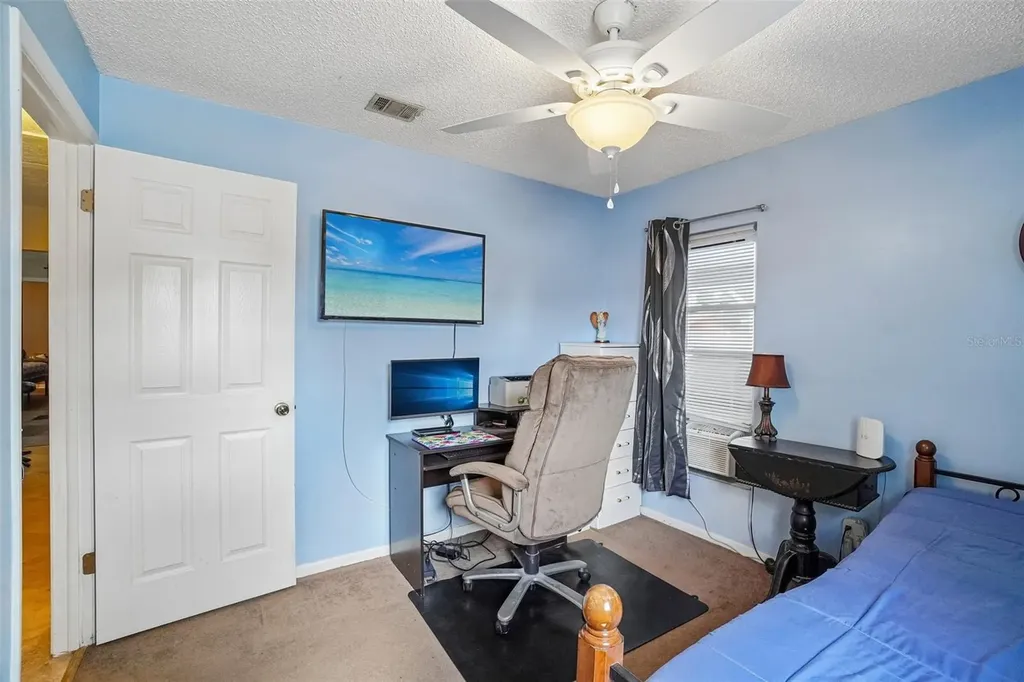 2220 Whitney Place Valrico FL 33594