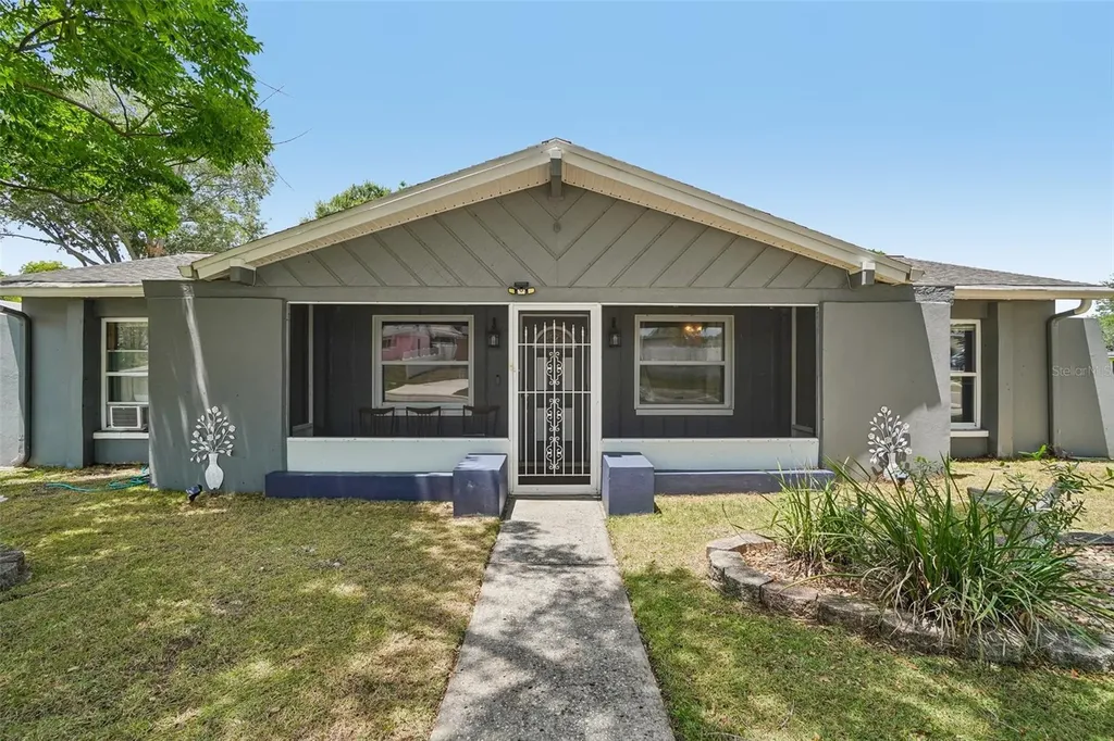 2220 Whitney Place Valrico FL 33594