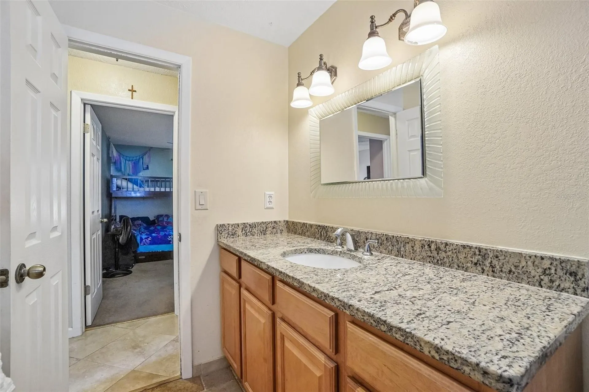 2220 Whitney Place Valrico FL 33594