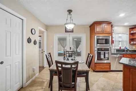 2220 Whitney Place Valrico FL 33594