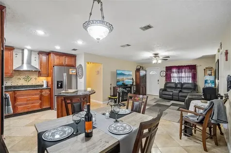 2220 Whitney Place Valrico FL 33594