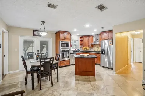 2220 Whitney Place Valrico FL 33594