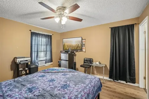 2220 Whitney Place Valrico FL 33594