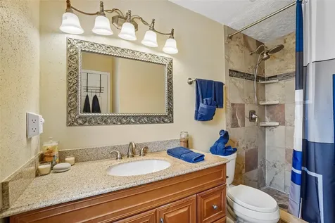 2220 Whitney Place Valrico FL 33594