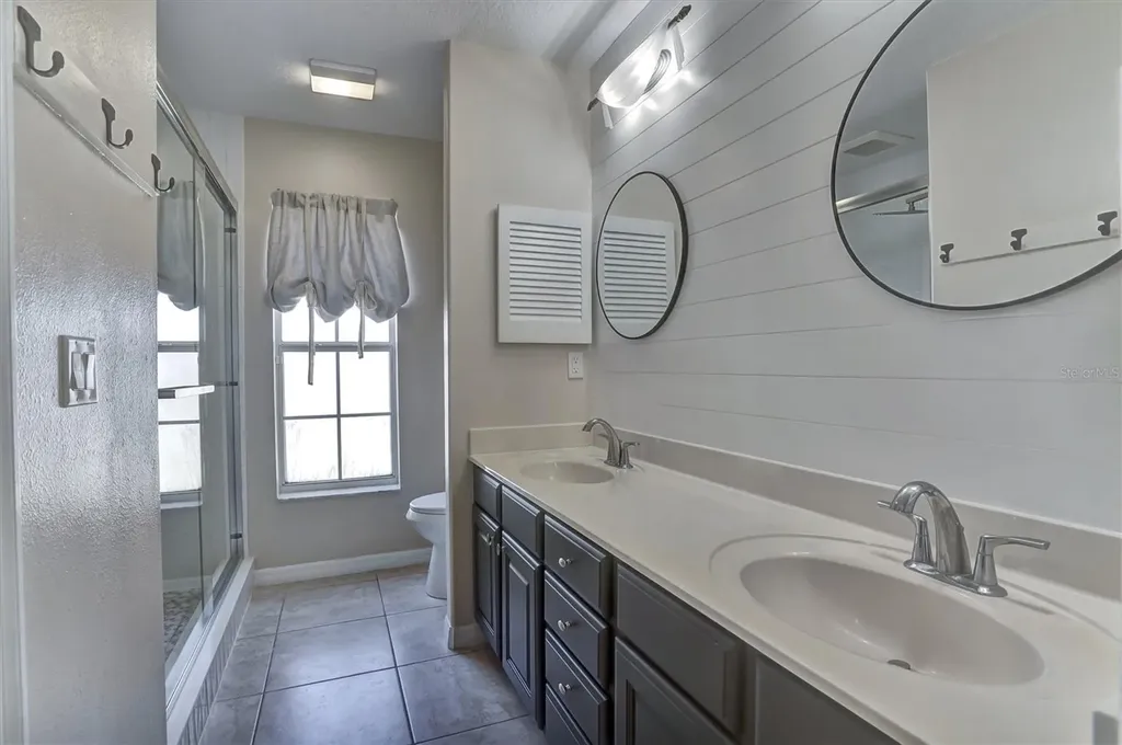 5010 Treasure Cay Road Tavares FL 32778