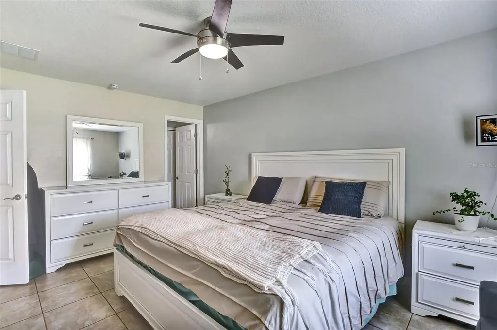 5010 Treasure Cay Road Tavares FL 32778