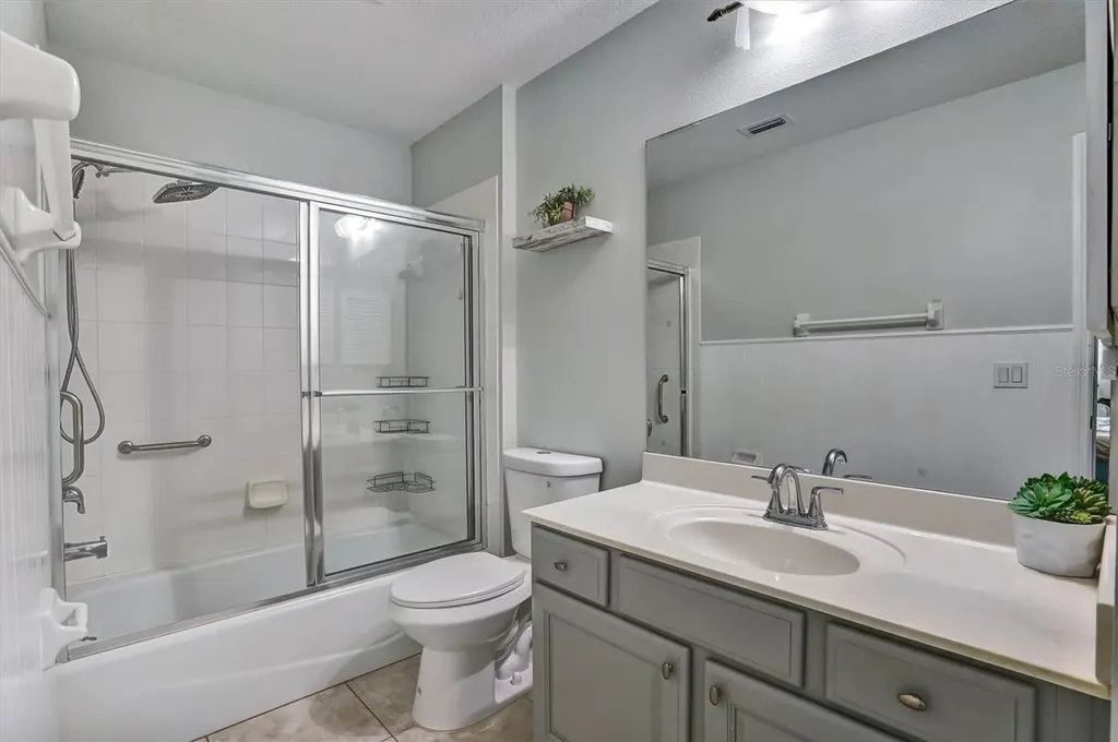 5010 Treasure Cay Road Tavares FL 32778