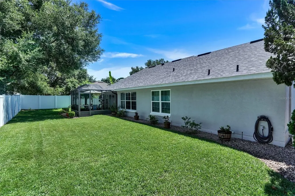 5010 Treasure Cay Road Tavares FL 32778