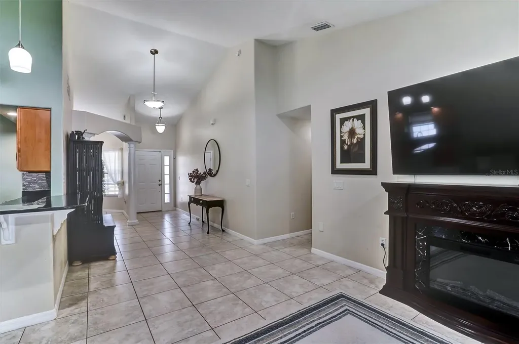 5010 Treasure Cay Road Tavares FL 32778