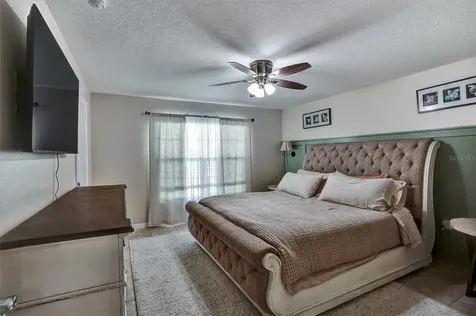5010 Treasure Cay Road Tavares FL 32778