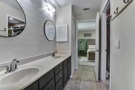 5010 Treasure Cay Road Tavares FL 32778
