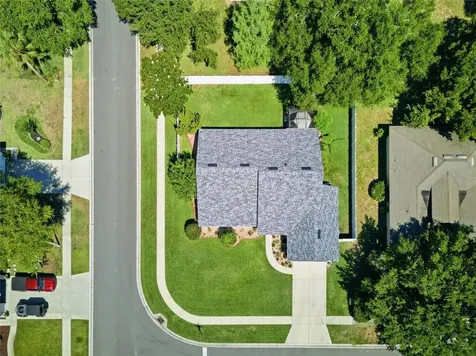 5010 Treasure Cay Road Tavares FL 32778