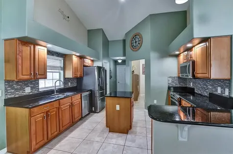 5010 Treasure Cay Road Tavares FL 32778