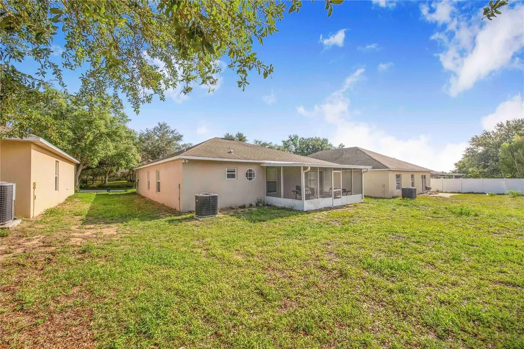 431 Hammerstone Avenue Haines City FL 33844