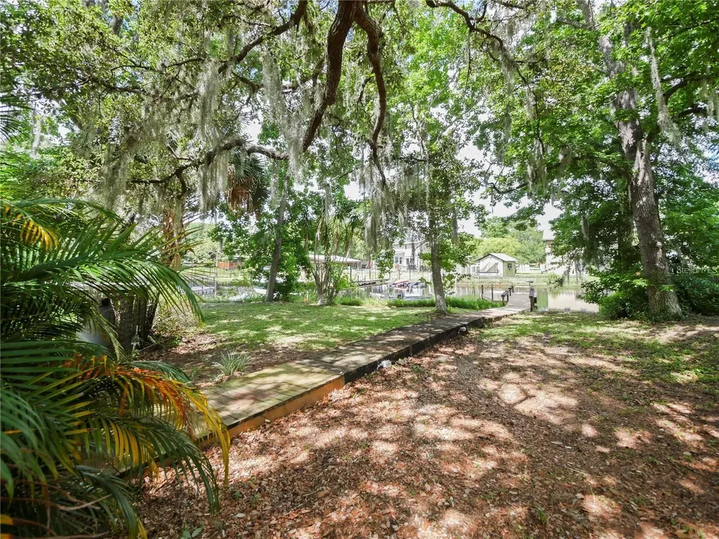 240 Maureen Drive Sanford FL 32771