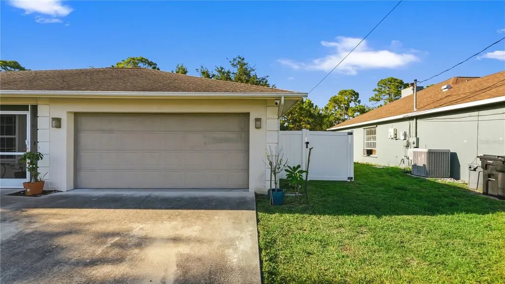 2001 SW Fears Avenue Port St Lucie FL 34953