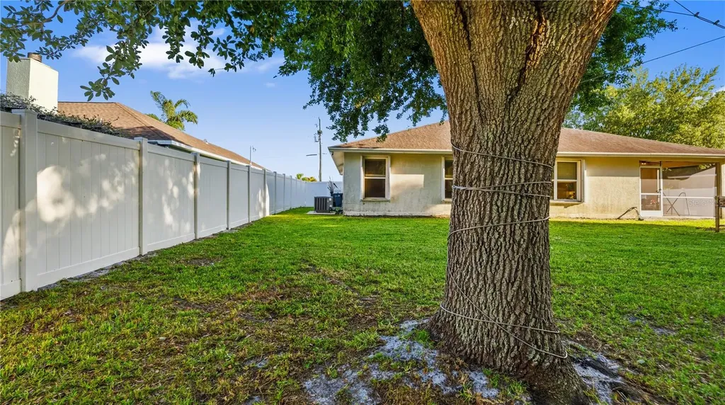 2001 SW Fears Avenue Port St Lucie FL 34953
