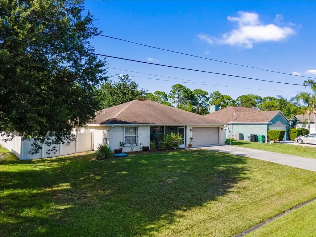 2001 SW Fears Avenue Port St Lucie FL 34953