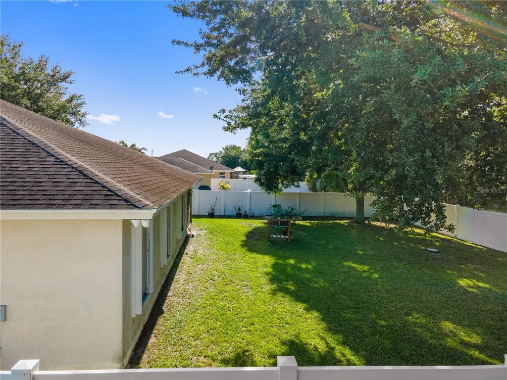 2001 SW Fears Avenue Port St Lucie FL 34953