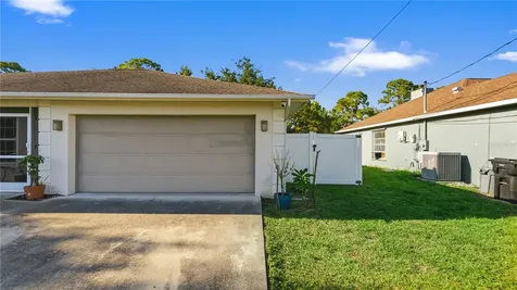 2001 SW Fears Avenue Port St Lucie FL 34953