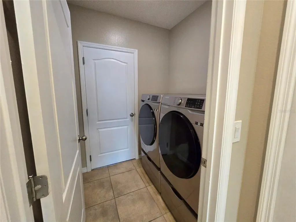 3300 Lynrock Avenue Dundee FL 33838