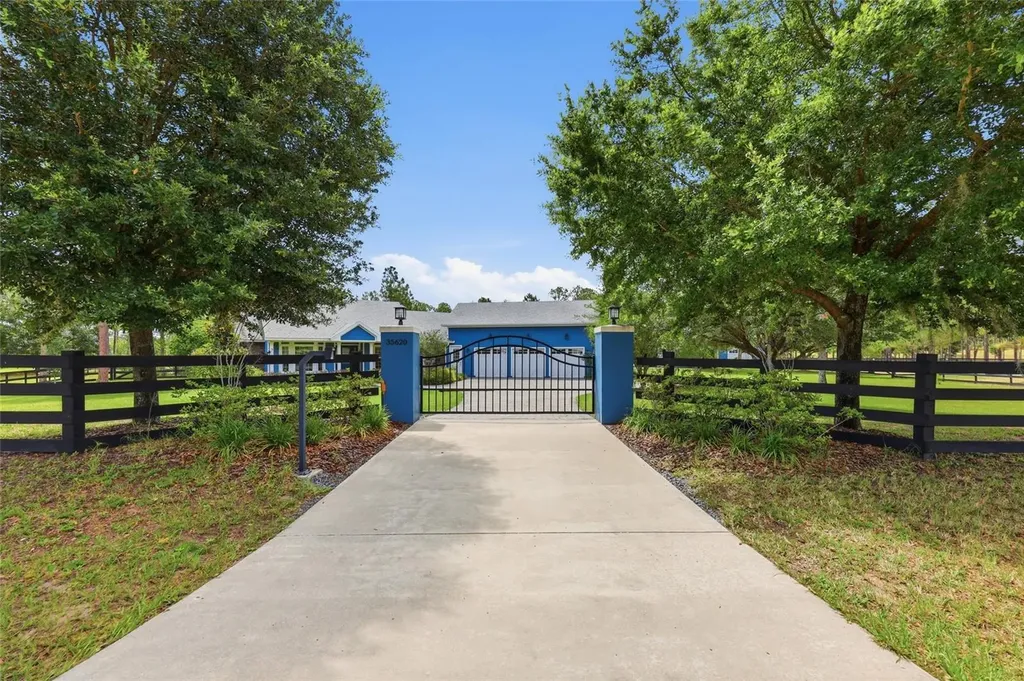 35620 Pinegate Trail Eustis FL 32736